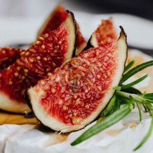 Sliced fig wedges